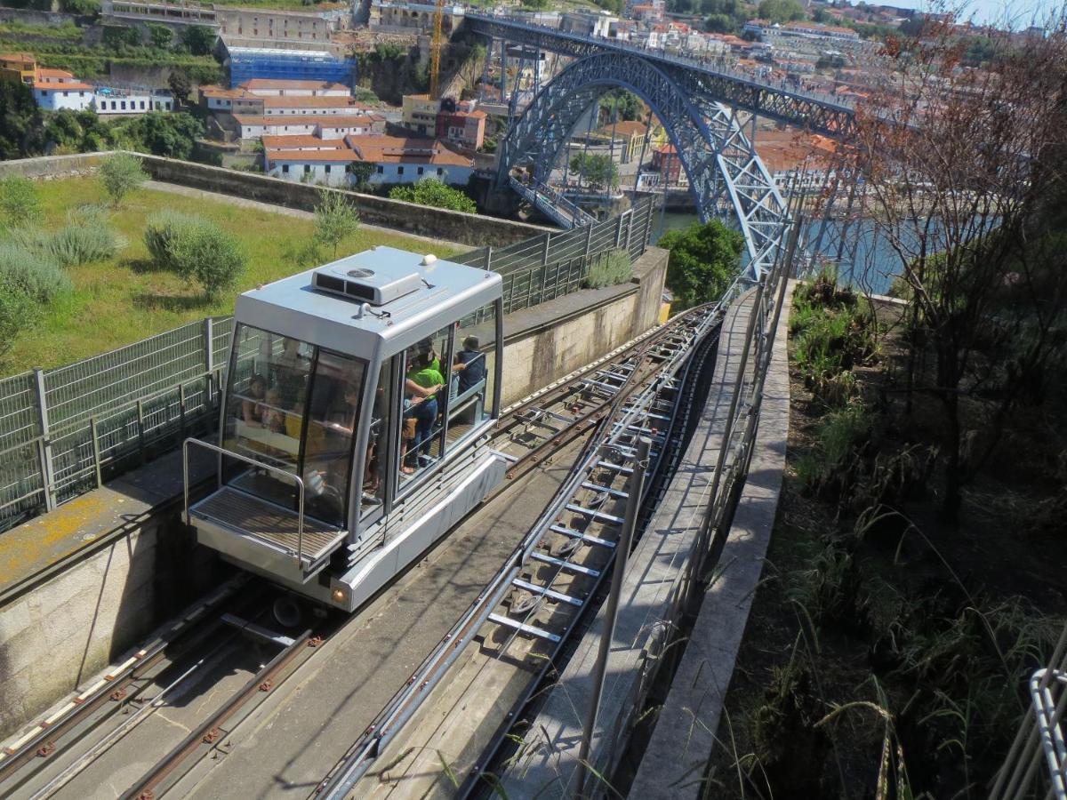 Porto National Theatre Trendy Houses Exterior foto